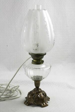 Bordsfotogenlampa