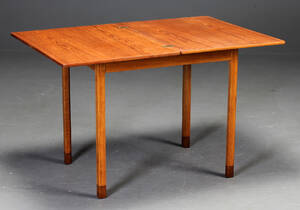 Børge Mogensen . Spillebord med teaktræ og eg