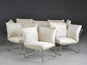 Tre-pers sofa samt tre lænestole 4