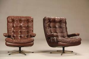 Par lænestole, knapsyet læder 2