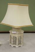 Bordslampa