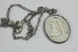 Halsband