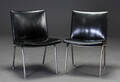 Hans J. Wegner.  Et par lufthavnsstole - sort læder 2