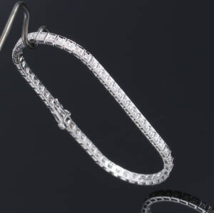 Klassisk brillant tennisarmbånd af 14 kt. hvidguld, i alt ca. 1.70 ct