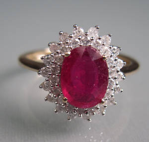 Rubin- og brillantring