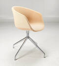 Hee Welling, Hay, karmstol About a Chair