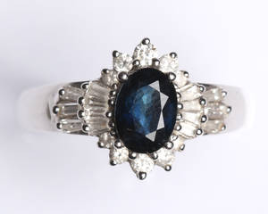 Safir- og diamantring