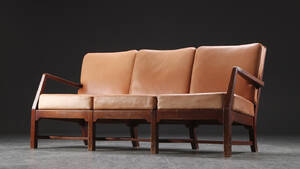 Tre-pers. sofa, bøg og læder, omkring 1970