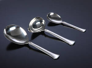 Hans Hansen. Arvesølv nr. 5, serveringsskeer af sølv 3