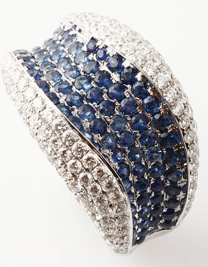 Safir- og brillantring af 18 kt. hvidguld
