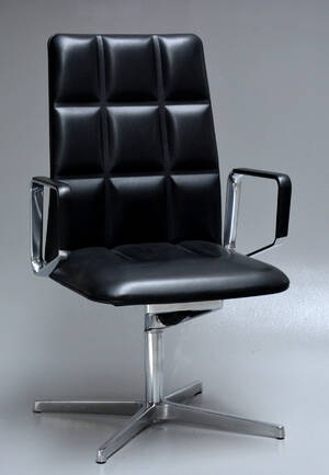 Eoos Martin Bergmann, Gernot Bohmann og Harald Gründl for Walter Knoll. Soft pad kontorstol, model Lead Chair 