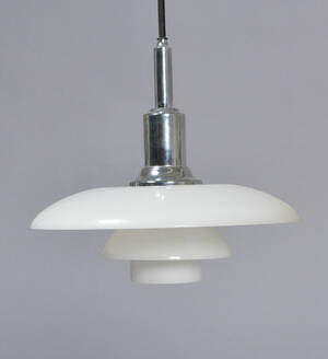 Pendel, Louis Poulsen, PH 32 af Poul Henningsen