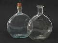 Flaskor i glas 2st, 1800-tal