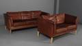 Dansk møbelproducent. Tre og to pers. sofa. 2