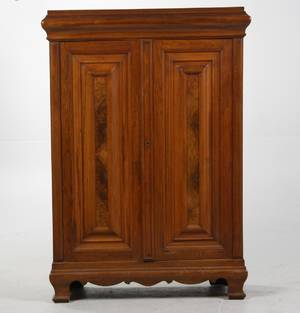 Skab, eg, 1900-tallet