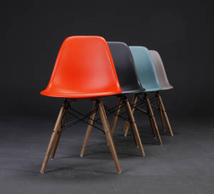 Charles Eames 1907-1978. Fire skalstole, model DSW 4