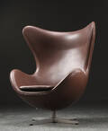 Arne Jacobsen. Ægget. Chokoladebrunt læder  