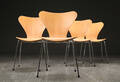 Arne Jacobsen. Fire 7er-stole model 3107 4 