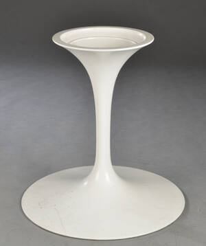 Knoll. Vintage Tulip, trompetsokkel