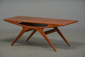 Johannes Andersen, sofabord af teak Smilet