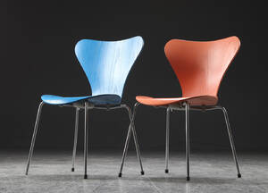 Arne Jacobsen. To stole Syveren. model 3107 2