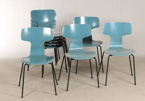 Arne Jacobsen 1902-1971. Sæt på otte T- stole, model 3103 8.  
