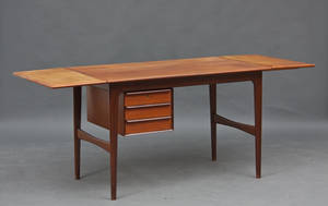 Dansk Møbelarkitekt. Skrivebord i teak