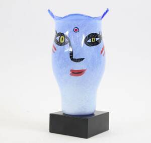 Vas, Ulrica Hydman-Vallien för Kosta Boda