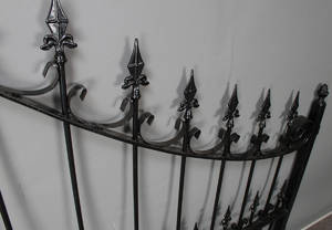 Dubbel smidesgrind. 4