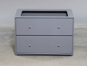 Peter J. Lassen. Montana BAD modul model OP1210, dybde 47,6 cm