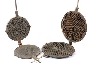 VÅFFELJÄRN, 2 st, bl a Husqvarnan.