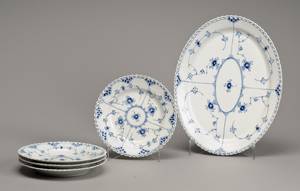Kgl. Porcelæn. Musselmalet helblonde 5