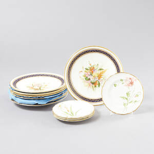 Tallrikar och assietter