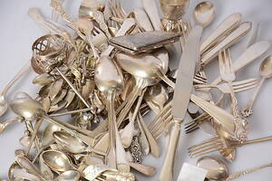 PARTI NYSILVERFÖREMÅL.