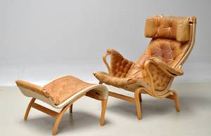 Bruno Mathsson 1907-1988. Pernilla hvilestol med tilhørende skammel. 2