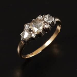 Ring 18 k guld rosenstenar