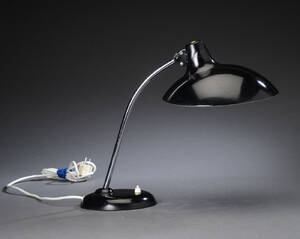  Christian Dell, Kaiser bordlampe, model 6786