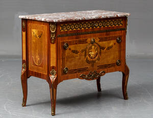 Kommode i Hauptstil med marmorplade, 1900-tallet