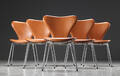 Arne Jacobsen. Seks syverstole model 3107, cognacfarvet læder 6 
