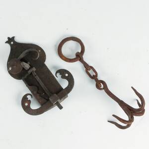 SMIDESFÖREMÅL 17-1800tal, 2 st