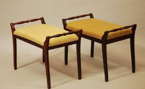 BANQUETTER ETT PAR 1900-TAL, BR 64, DJ 36, HÖ 47 CM