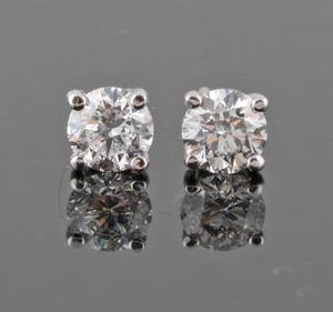 Brilliant-cut diamond earrings, approx. 1.10ct. 2