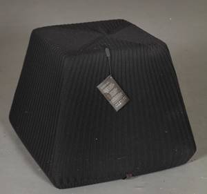 Liset van der Scheer. Bonnet puf