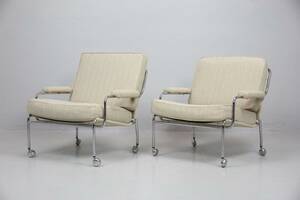 KARMFÅTÖLJER, ett par, 19701980-tal