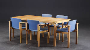 Rud Thygesen  Johnny Sørensen. Rektangulært bord samt armstole, bøg 6