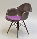 Charles Eames 1907 - 1978. Armstol, model DAW