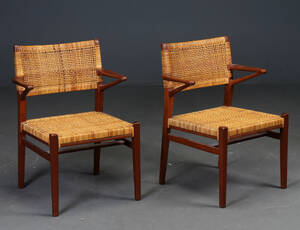 Dansk møbelproducent. Par armstole, teaktræ, sjeneflet 2