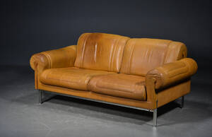 Sofa med ben af stål, lyst brunt læder