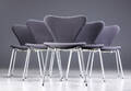 Arne Jacobsen. Seks syverstole model 3107, sort uld 6  