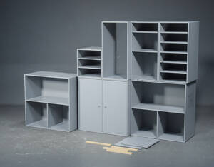 Peter J. Lassen, Montana moduler, grå 6